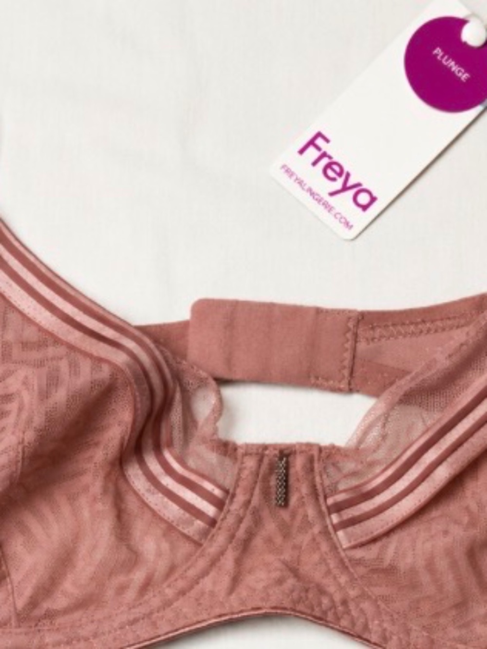 Freya Plunge Underwire Bra – Rose Dust Pink – NWT – US 28DDD